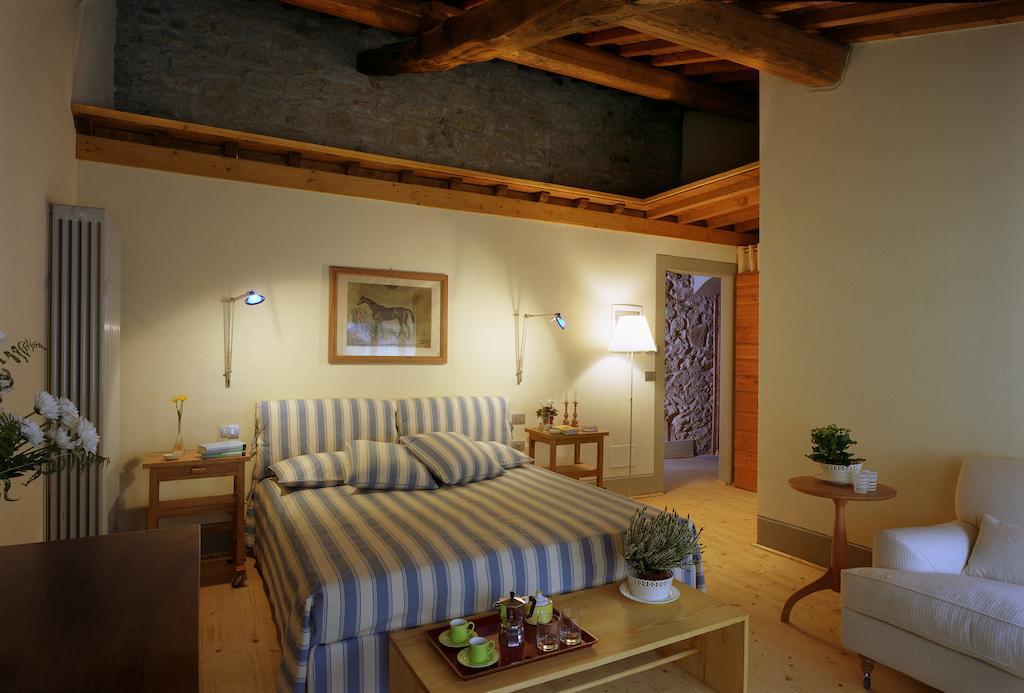 Fattoria Casamora - Suites Pian di Scò Camera foto